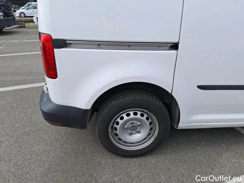  Volkswagen  Caddy VOLKSWAGEN  Van / 2015 / 4P / Fourgonnette 2.0 TDI 75 Business Line #38