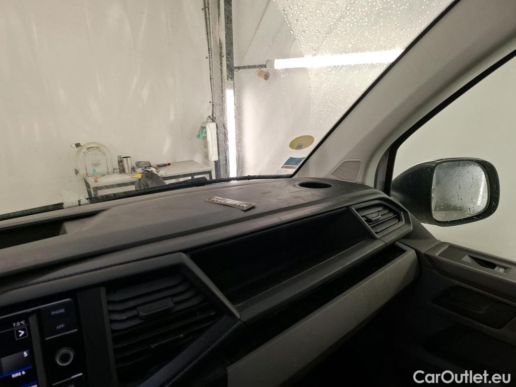  Volkswagen  Transporter VOLKSWAGEN  / 2019 / 4P / Fourgon tôlé 2.0 TDi 150 4MO L1H1 Business Line #25