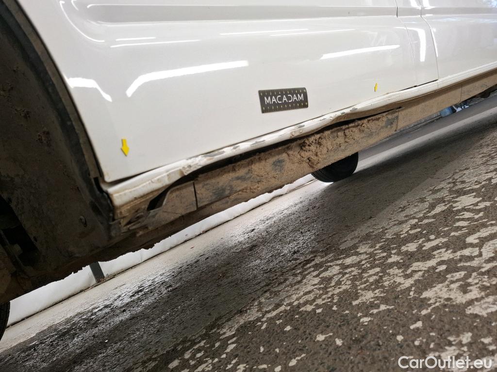  Volkswagen  Transporter VOLKSWAGEN  / 2019 / 4P / Fourgon tôlé 2.0 TDi 150 4MO L1H1 Business Line #2