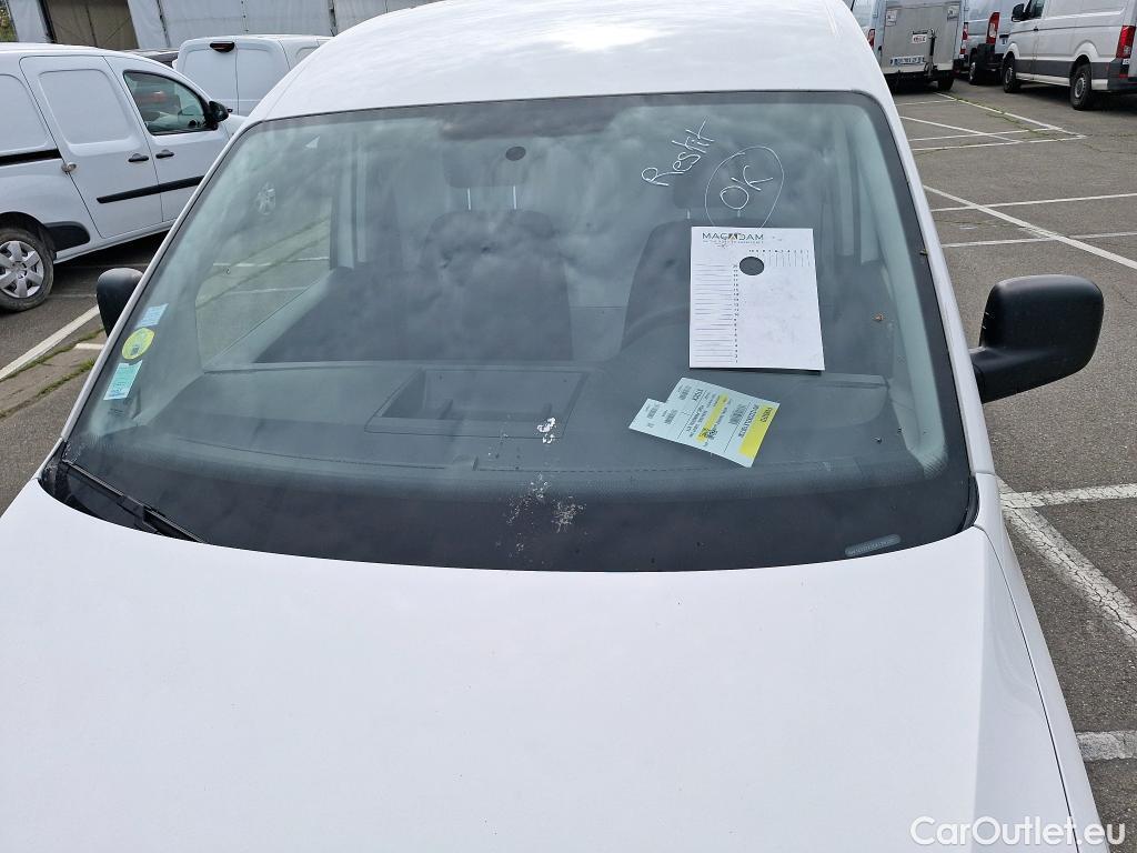  Volkswagen  Caddy VOLKSWAGEN  Van / 2015 / 4P / Fourgonnette 2.0 TDI 75 Business Line #30