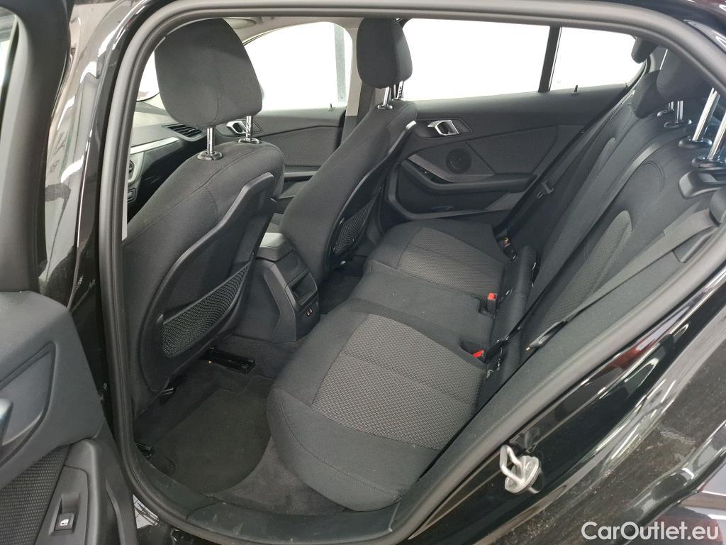  Bmw  Serie 1 BMW Série 1 2019 5P Berline 116i Business Design #9
