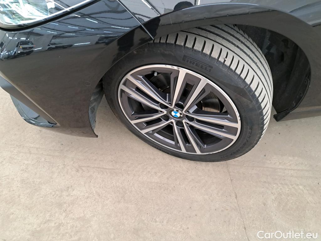  Bmw  Serie 1 BMW Série 1 / 2019 / 5P / Berline 1.5 116D DKG7 Business Design #33