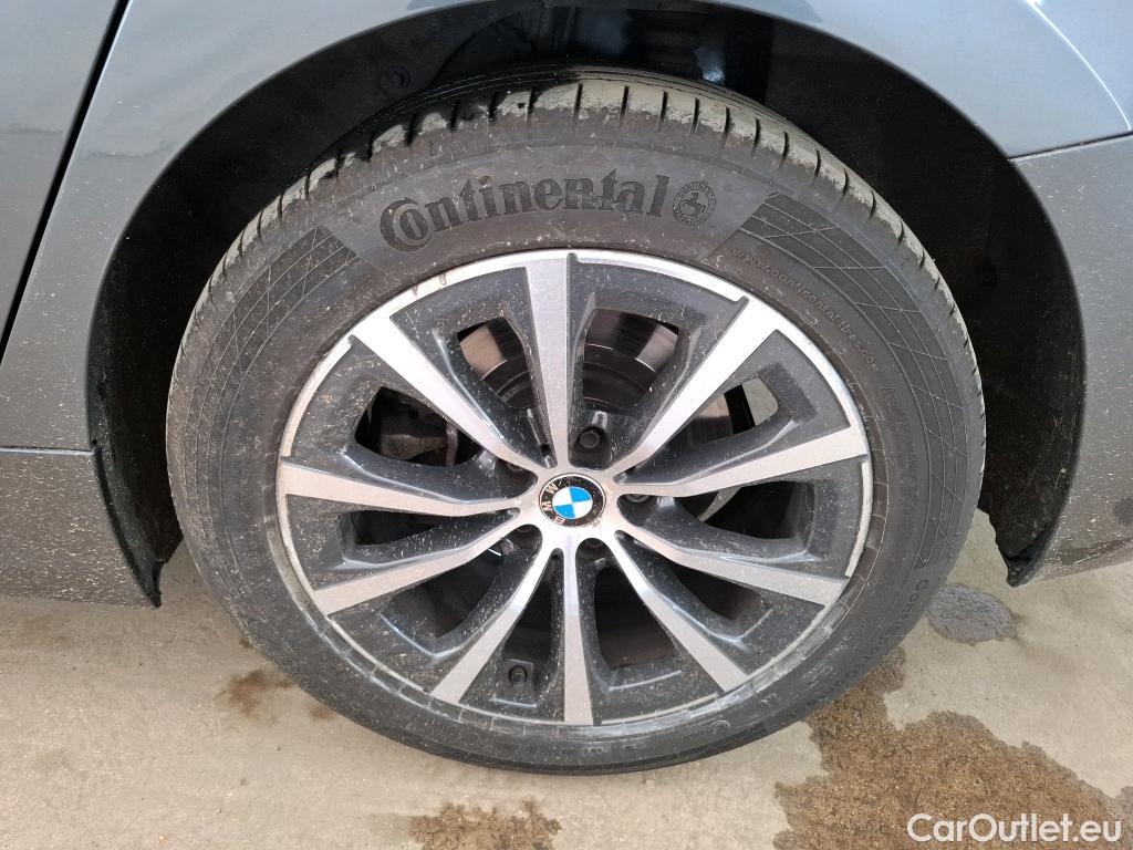  Bmw  Serie 3 BMW Série 3 Berline / 2018 / 4P / Berline 318d 150ch Business Design BVA8 #31