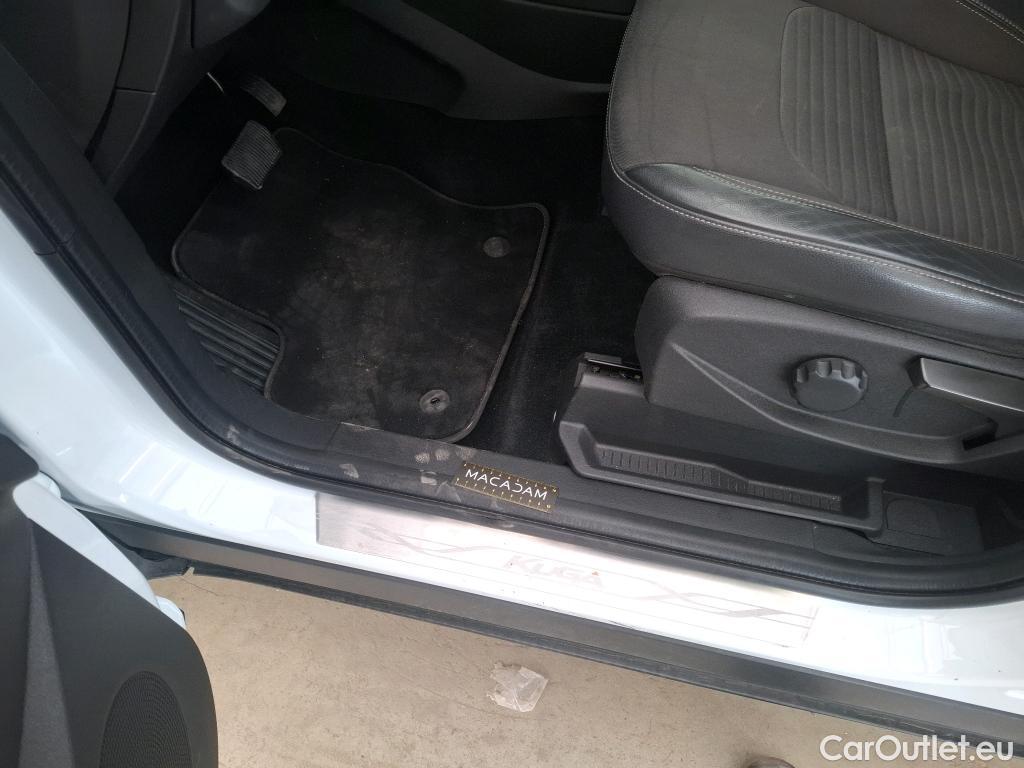  Ford  Kuga FORD  5p SUV 2.0 TDCI 150ch POWERSHIFT 4WD TITANIUM #1