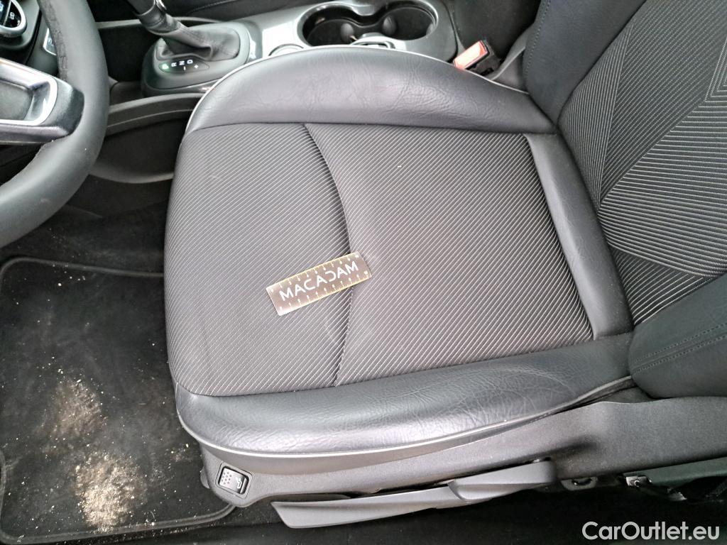  Fiat  500 FIAT X / 2018 / 5P / SUV 1.3 FFly T T4 150ch DCT Cross #4