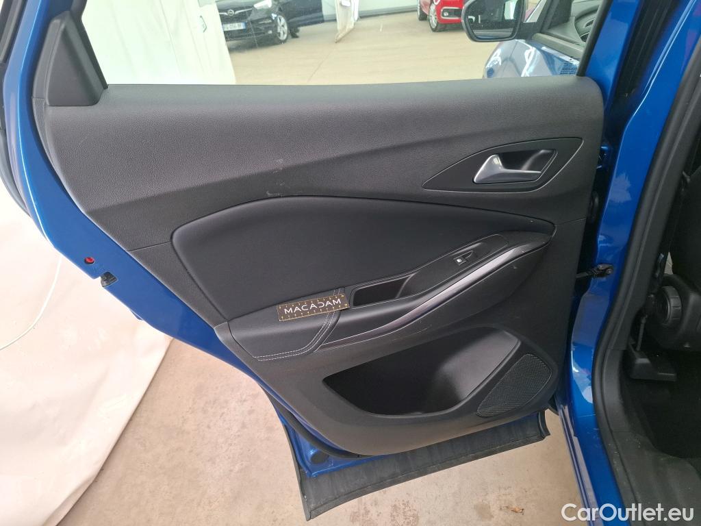  Opel   Grandland X Grandland X Elegance Business 1.5 130CV BVA8 E6d #9