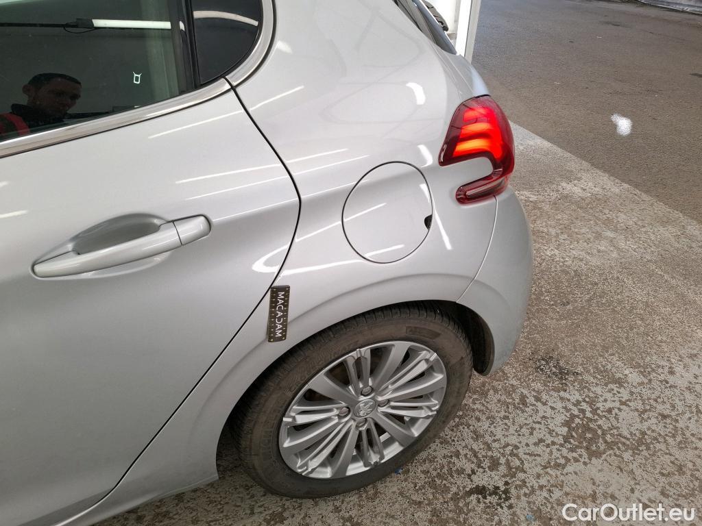  Peugeot  208  Allure 1.2 PureTech 80CV BVM5 E6 #12