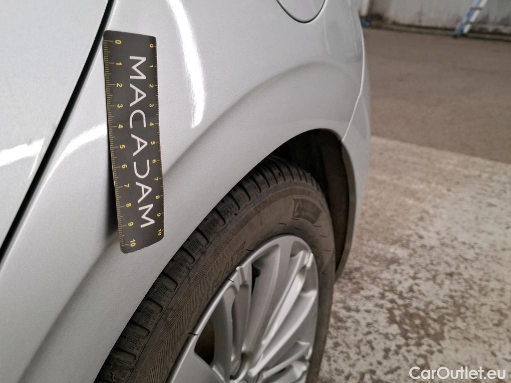  Peugeot  208  Allure 1.2 PureTech 80CV BVM5 E6 #13