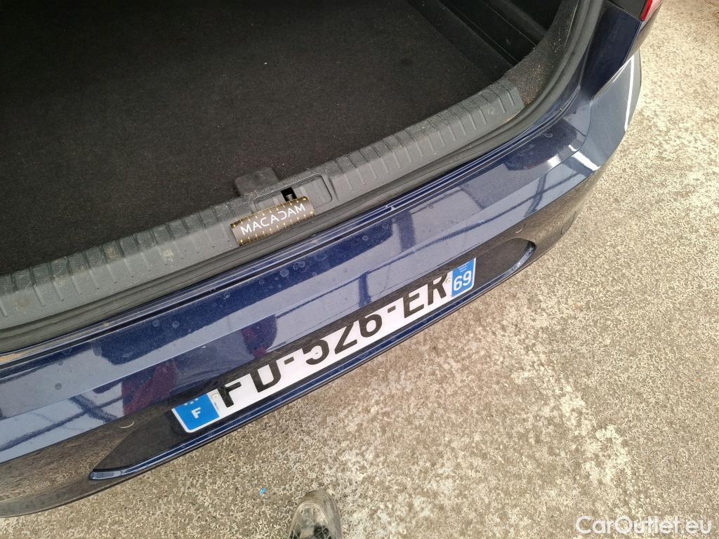  Volkswagen  Passat  Berline Comfortline BMT/Start-Stopp 2.0 TDI 150CV BVA7 E6 #9