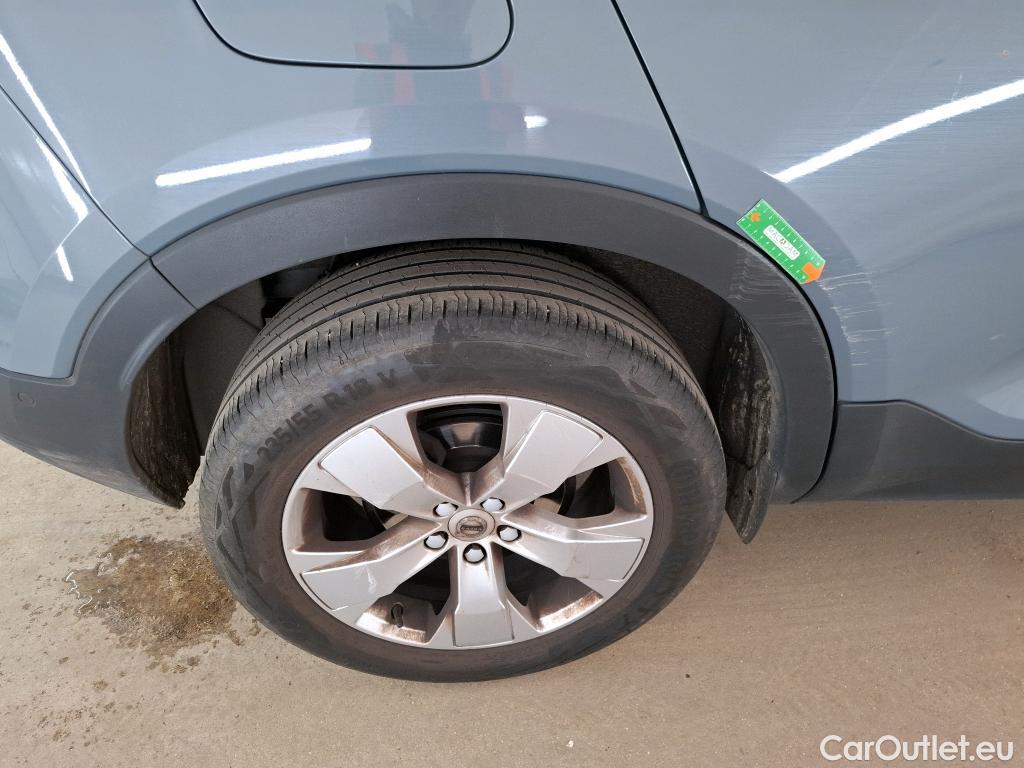  Volvo  XC 40 XC40 Momentum 2WD 1.5 130CV BVA8 E6d #34