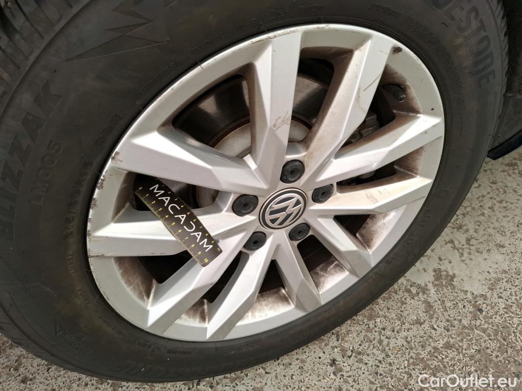  Volkswagen  Passat  Berline Comfortline BMT/Start-Stopp 2.0 TDI 150CV BVA7 E6 #14