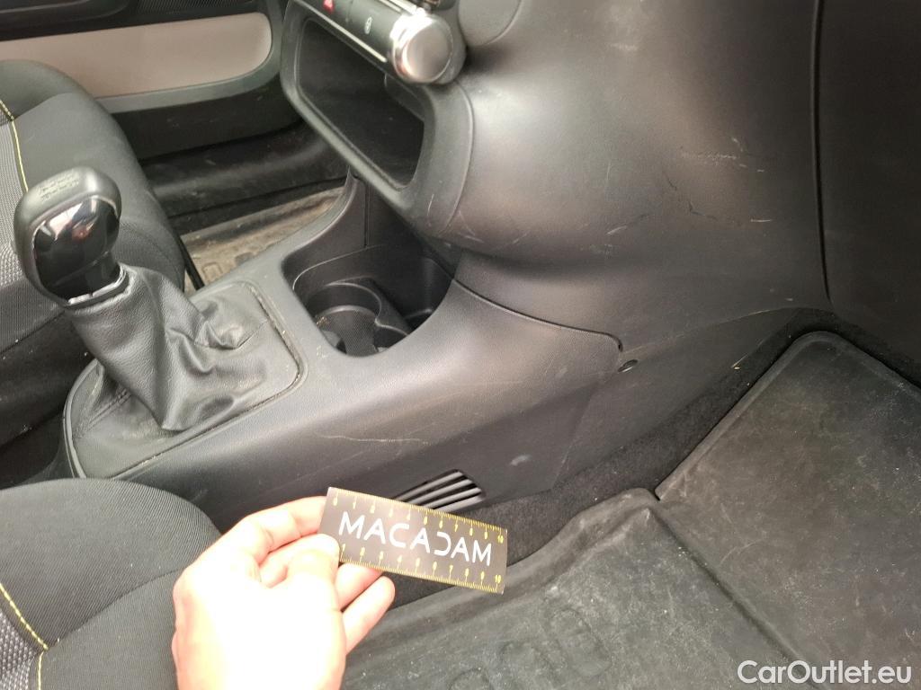  Citroen  C3  Société Feel Nav 1.2 PureTech 80CV BVM5 E6 #18