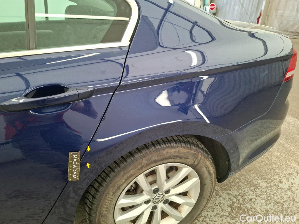  Volkswagen  Passat  Berline Comfortline BMT/Start-Stopp 2.0 TDI 150CV BVA7 E6 #19
