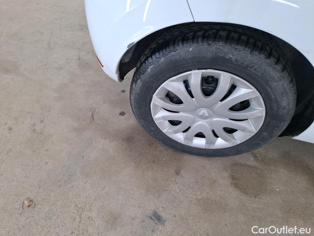  Renault  Clio  IV Air MediaNav 1.5 dCi 90CV BVM5 E6 #31
