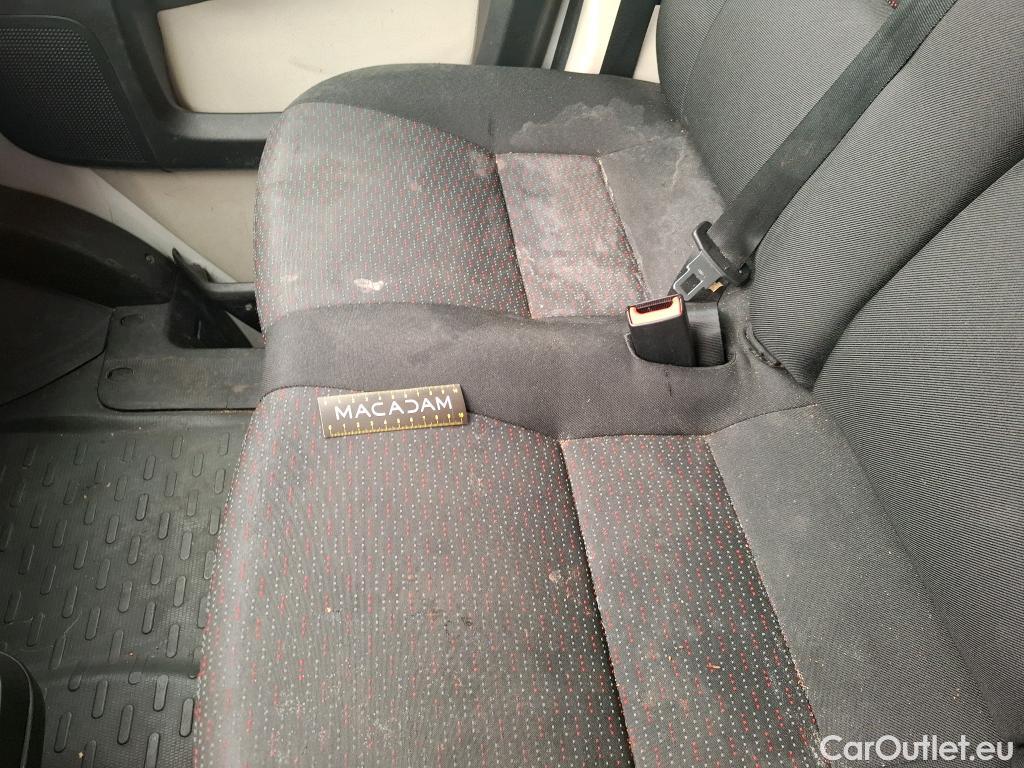  Peugeot  Boxer PEUGEOT  VU 4p Fourgon BLUEHDI 130 SandS PREMI 335 L2H2 #121