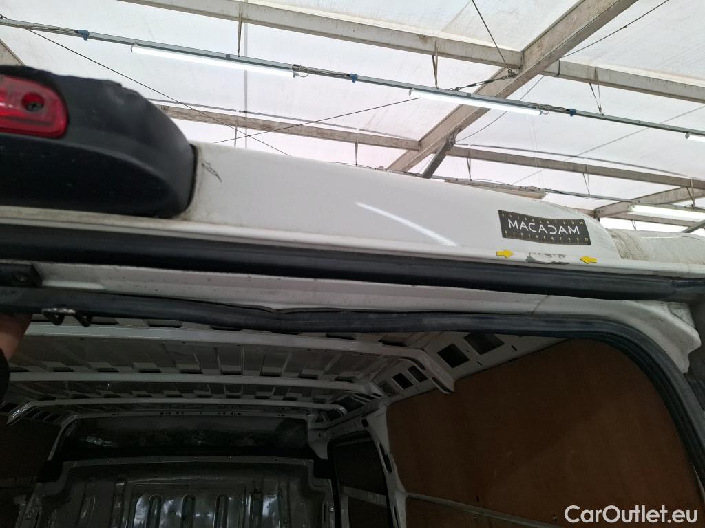  Peugeot  Boxer PEUGEOT  VU 4p Fourgon BLUEHDI 130 SandS PREMI 335 L2H2 #94