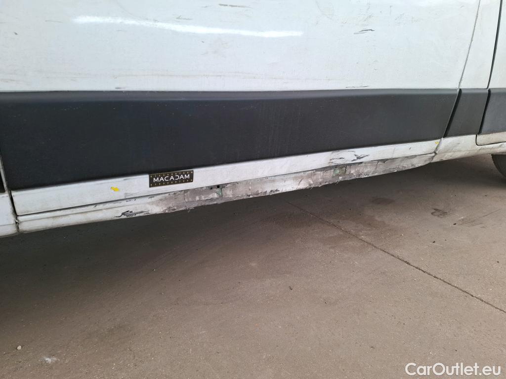  Peugeot  Boxer PEUGEOT  VU 4p Fourgon BLUEHDI 130 SandS PREMI 335 L2H2 #21
