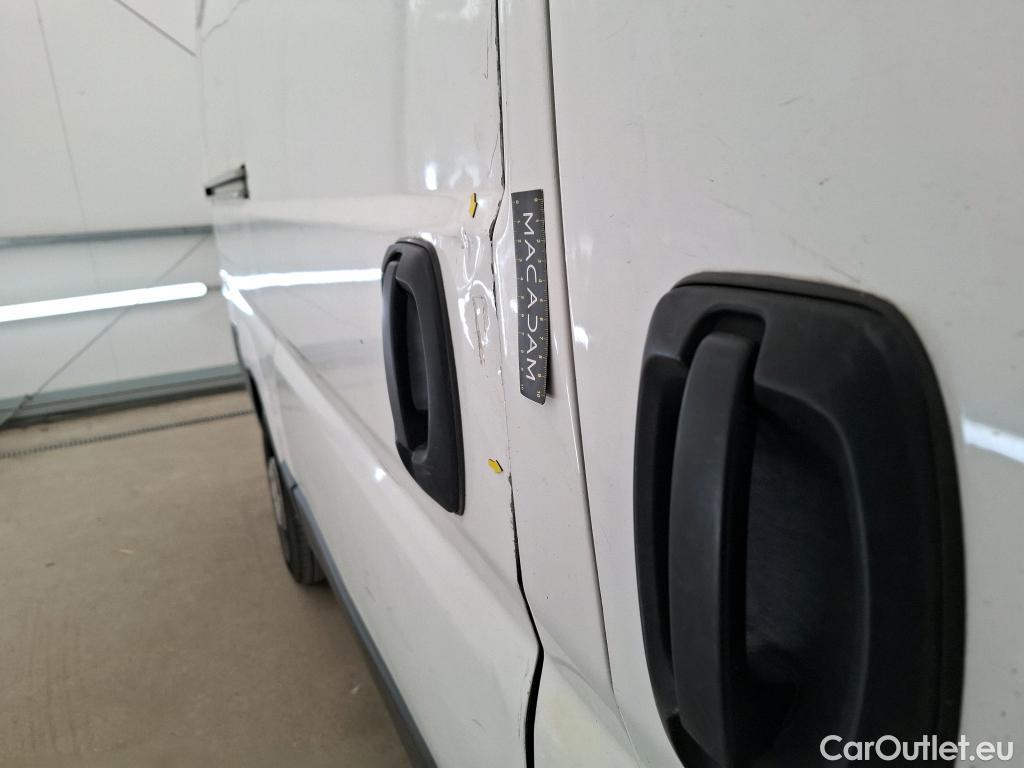  Peugeot  Boxer PEUGEOT  VU 4p Fourgon BLUEHDI 130 SandS PREMI 335 L2H2 #24