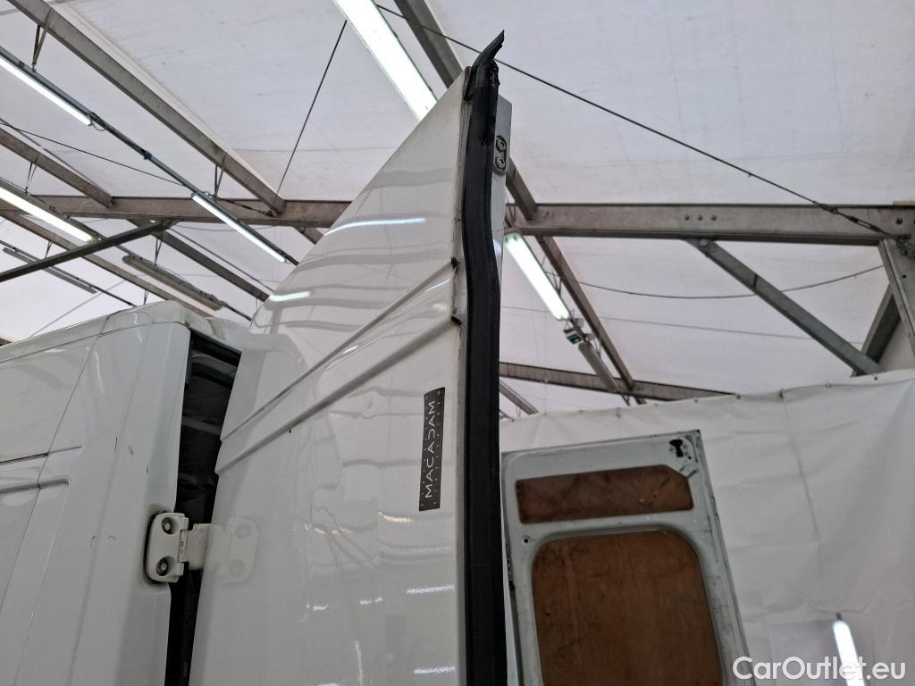  Peugeot  Boxer PEUGEOT  VU 4p Fourgon BLUEHDI 130 SandS PREMI 335 L2H2 #84