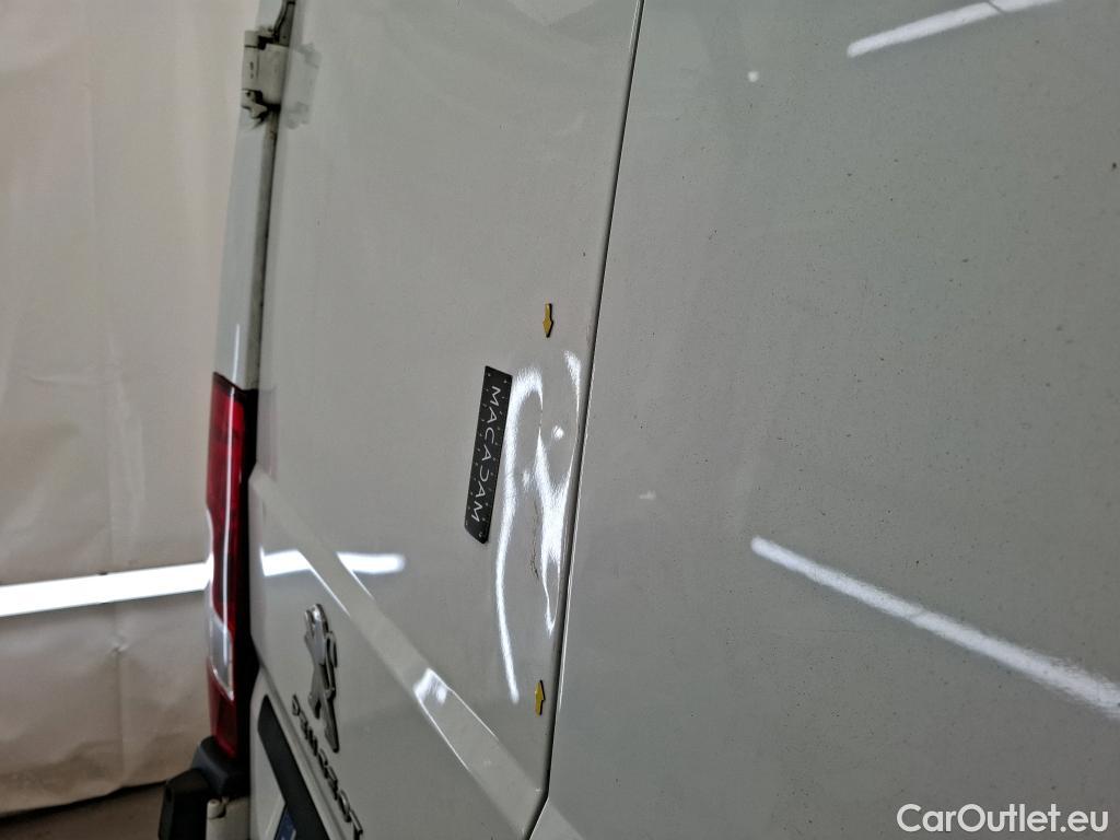  Peugeot  Boxer PEUGEOT  VU 4p Fourgon BLUEHDI 130 SandS PREMI 335 L2H2 #42