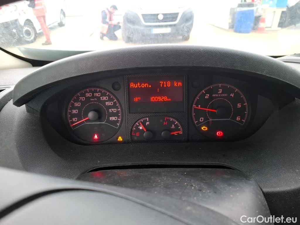  Peugeot  Boxer PEUGEOT  VU 4p Fourgon BLUEHDI 130 SandS PREMI 335 L2H2 #133