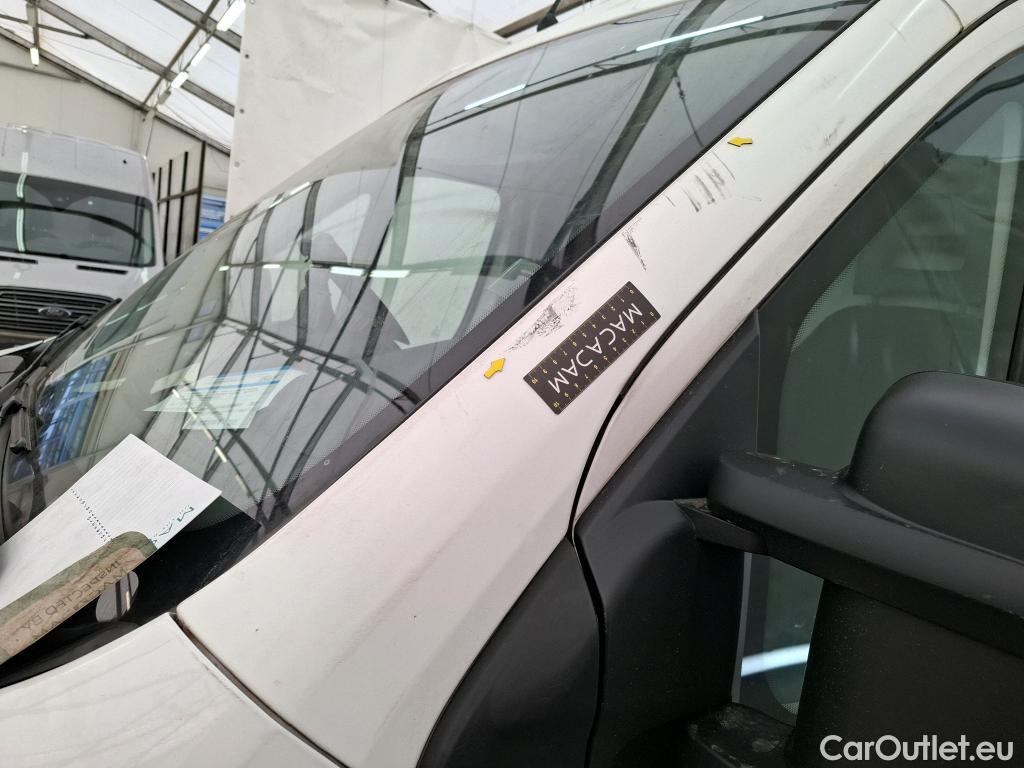 Peugeot  Boxer PEUGEOT  VU 4p Fourgon BLUEHDI 130 SandS PREMI 335 L2H2 #104