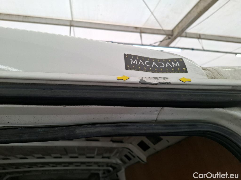  Peugeot  Boxer PEUGEOT  VU 4p Fourgon BLUEHDI 130 SandS PREMI 335 L2H2 #95