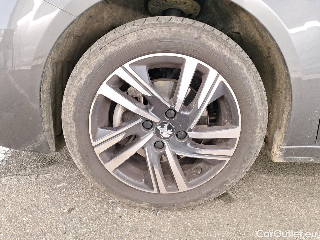  Peugeot  208  Allure Pack 1.2 PureTech 100CV BVM6 E6d #15