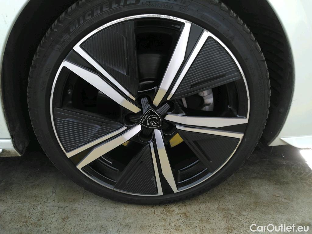  Peugeot  308 PEUGEOT  SW / 2021 / 5P / Break BlueHDi 130 EAT 8 GT #2