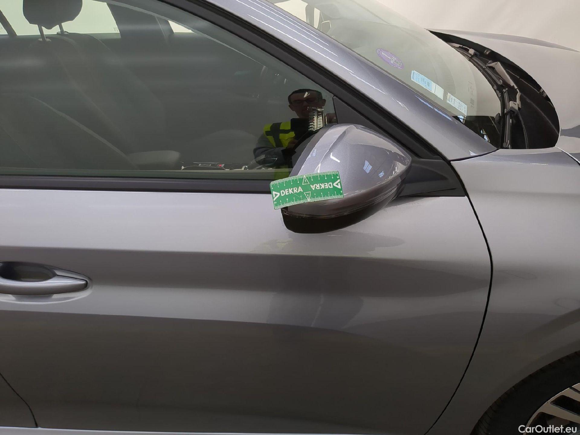  Peugeot  208  Allure 1.2 PureTech 100CV BVA8 E6d #1