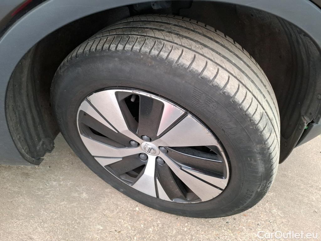  Volvo  XC 40 XC40 Momentum 2WD 1.5 T3 155CV BVM6 E6dT #28