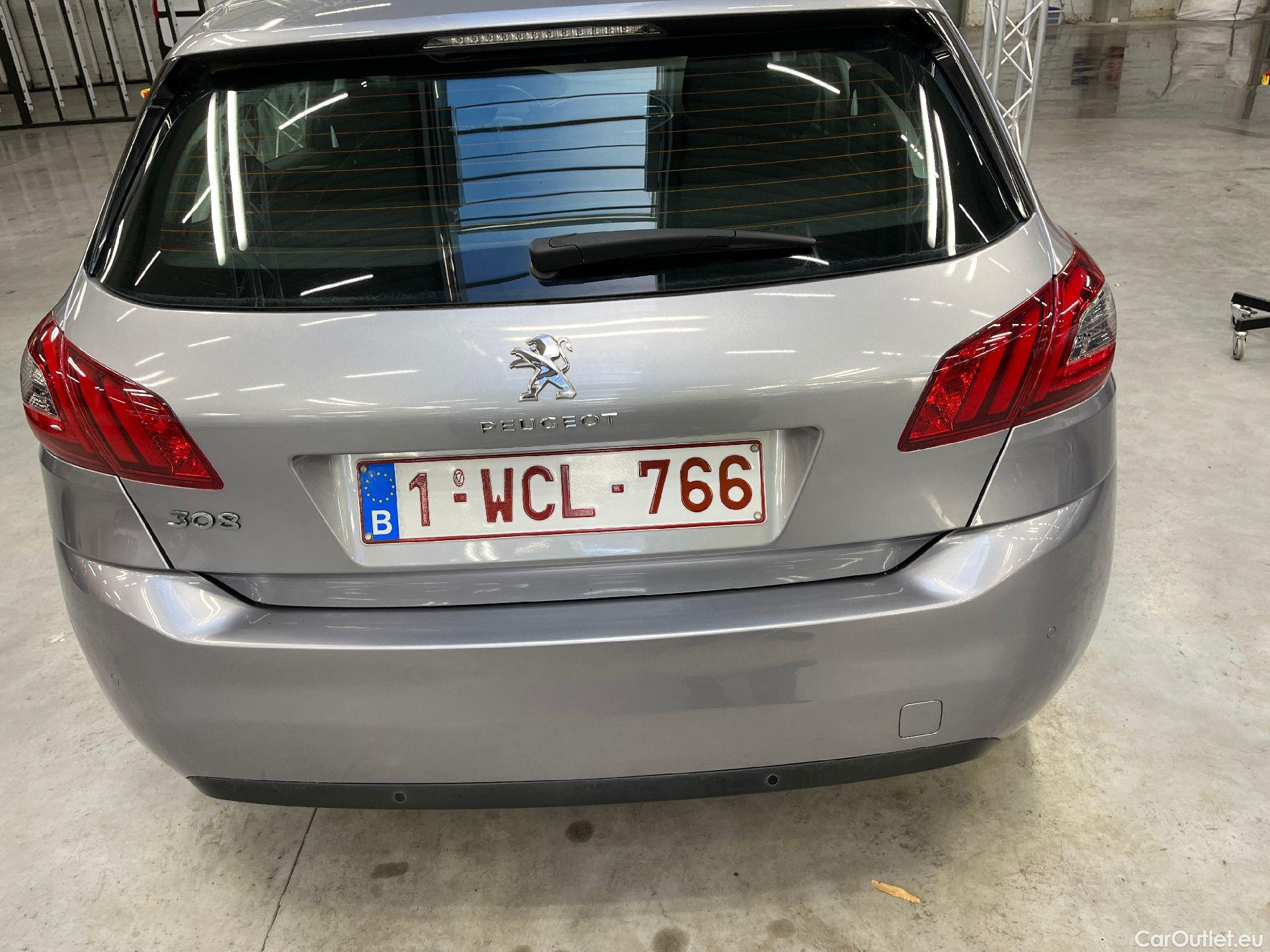  Peugeot  308 Peugeot,  FL'17, Peugeot  1.2 PureTech 110 S&S Active 5d - NO COC #52