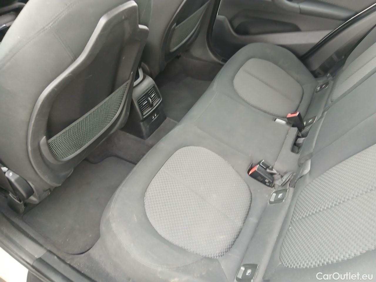  Bmw  X1 BMW  / 2019 / 5P / todoterreno sDrive16d  Aut. Business #3