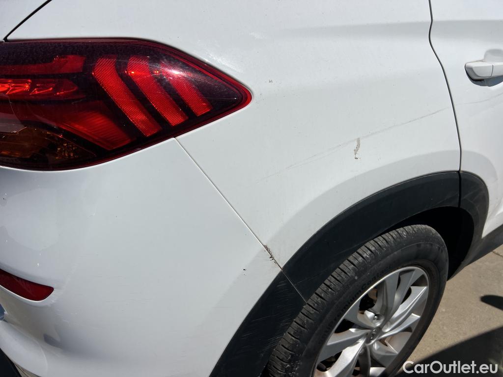  Hyundai  Tucson HYUNDAI  / 2018 / 5P / todoterreno 1.6 CRDI 85kW (116CV) 48V SLE 4X2(SP)(SL) #9