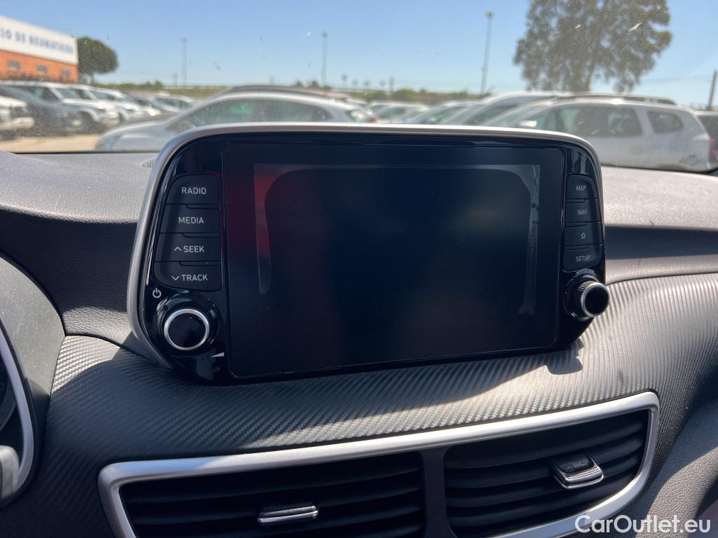  Hyundai  Tucson HYUNDAI  / 2018 / 5P / todoterreno 1.6 CRDI 85kW (116CV) 48V SLE 4X2(SP)(SL) #31