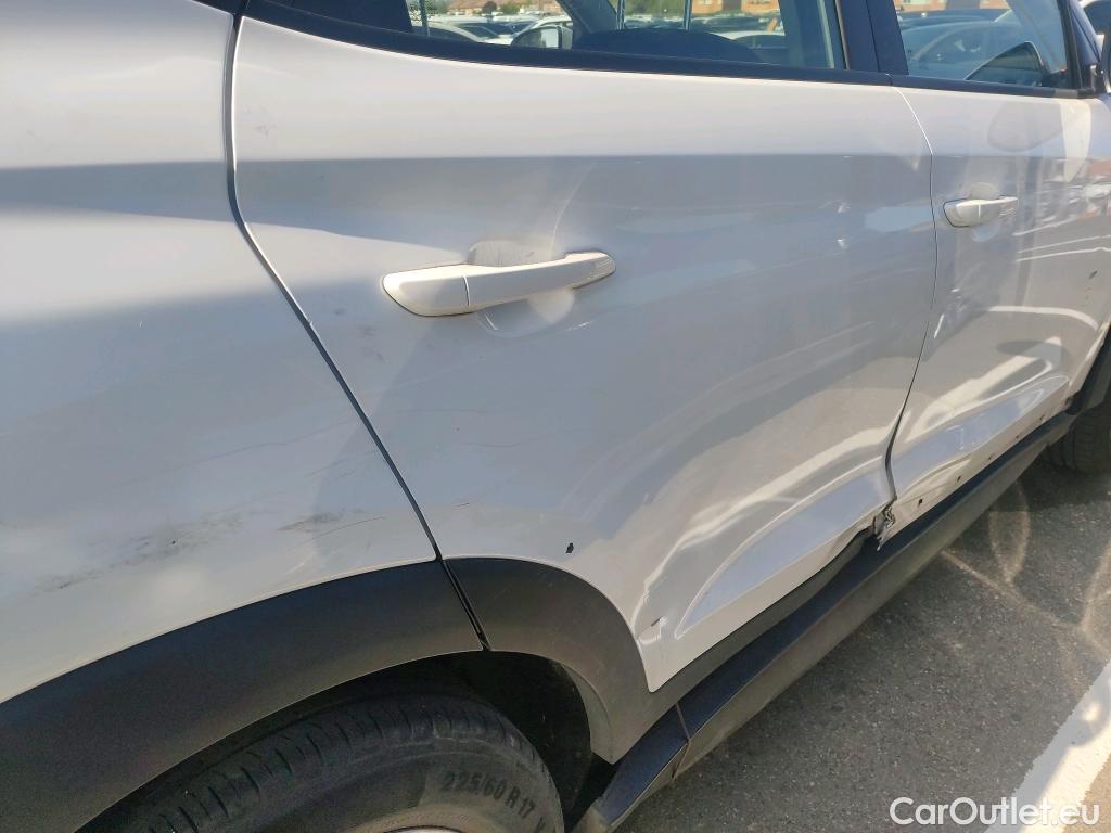  Hyundai  Tucson HYUNDAI  / 2018 / 5P / todoterreno 1.6 CRDI 85kW (116CV) 48V SLE 4X2(SP)(SL) #7