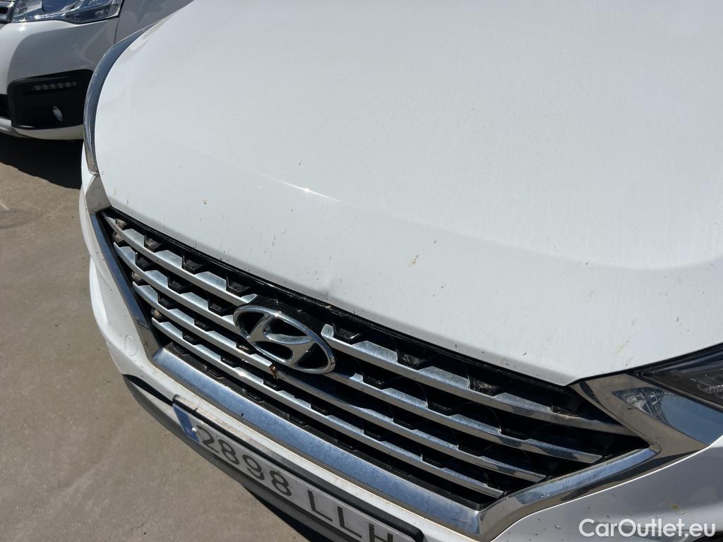  Hyundai  Tucson HYUNDAI  / 2018 / 5P / todoterreno 1.6 CRDI 85kW (116CV) 48V SLE 4X2(SP)(SL) #1