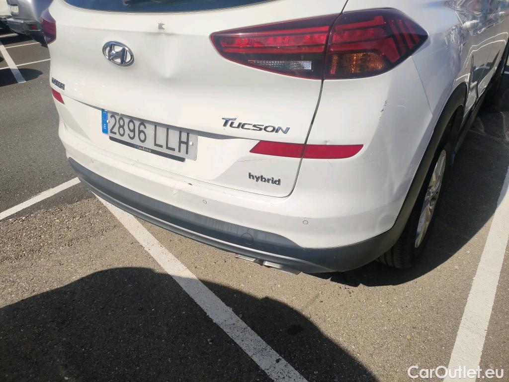  Hyundai  Tucson HYUNDAI  / 2018 / 5P / todoterreno 1.6 CRDI 85kW (116CV) 48V SLE 4X2(SP)(SL) #9