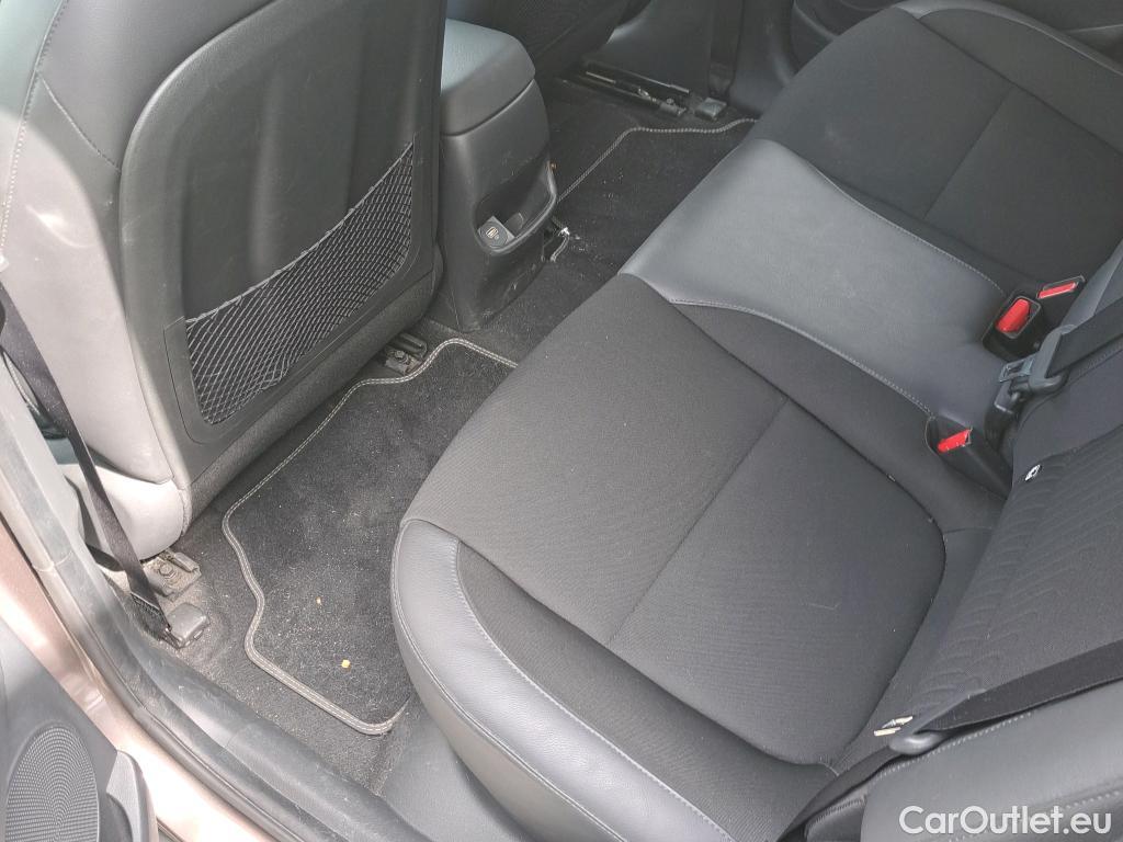  Hyundai  Konna HYUNDAI Kona / 2020 / 5P / todoterreno 150kW EV Style Sky #7