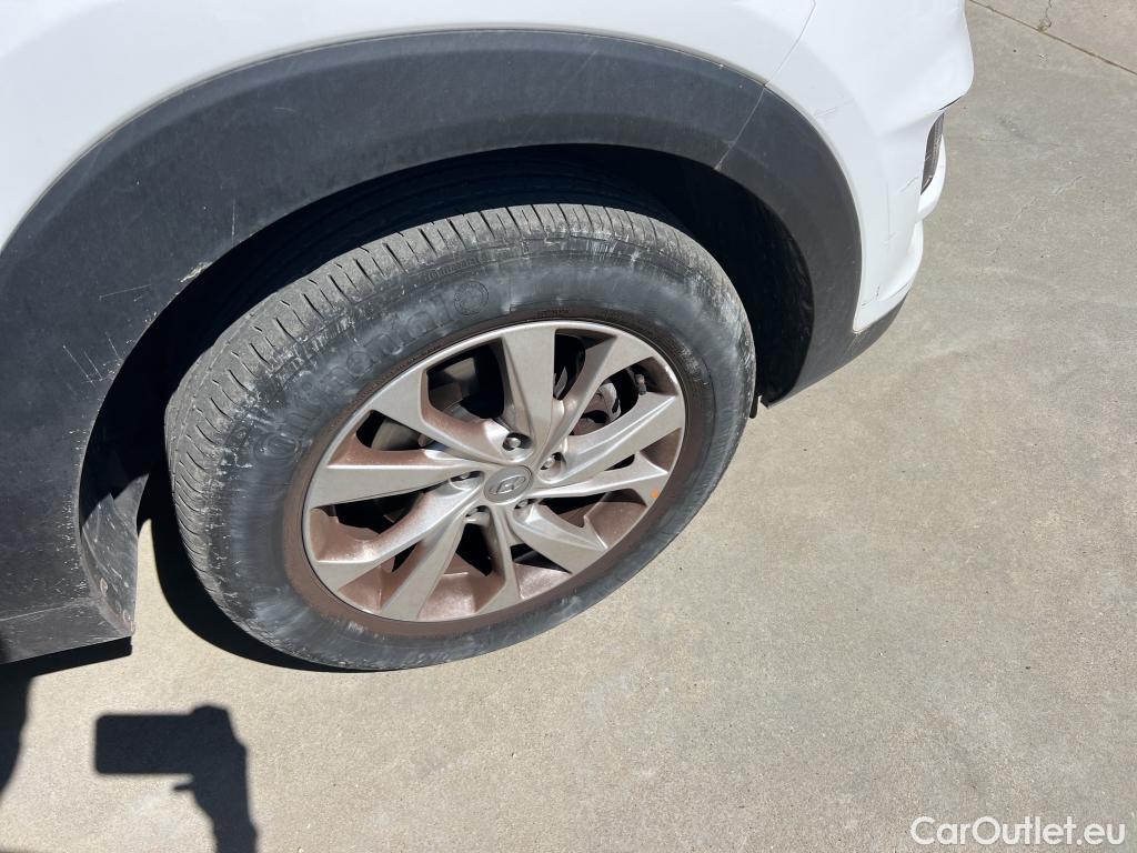  Hyundai  Tucson HYUNDAI  / 2018 / 5P / todoterreno 1.6 CRDI 85kW (116CV) 48V SLE 4X2(SP)(SL) #33