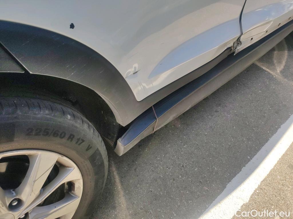  Hyundai  Tucson HYUNDAI  / 2018 / 5P / todoterreno 1.6 CRDI 85kW (116CV) 48V SLE 4X2(SP)(SL) #19