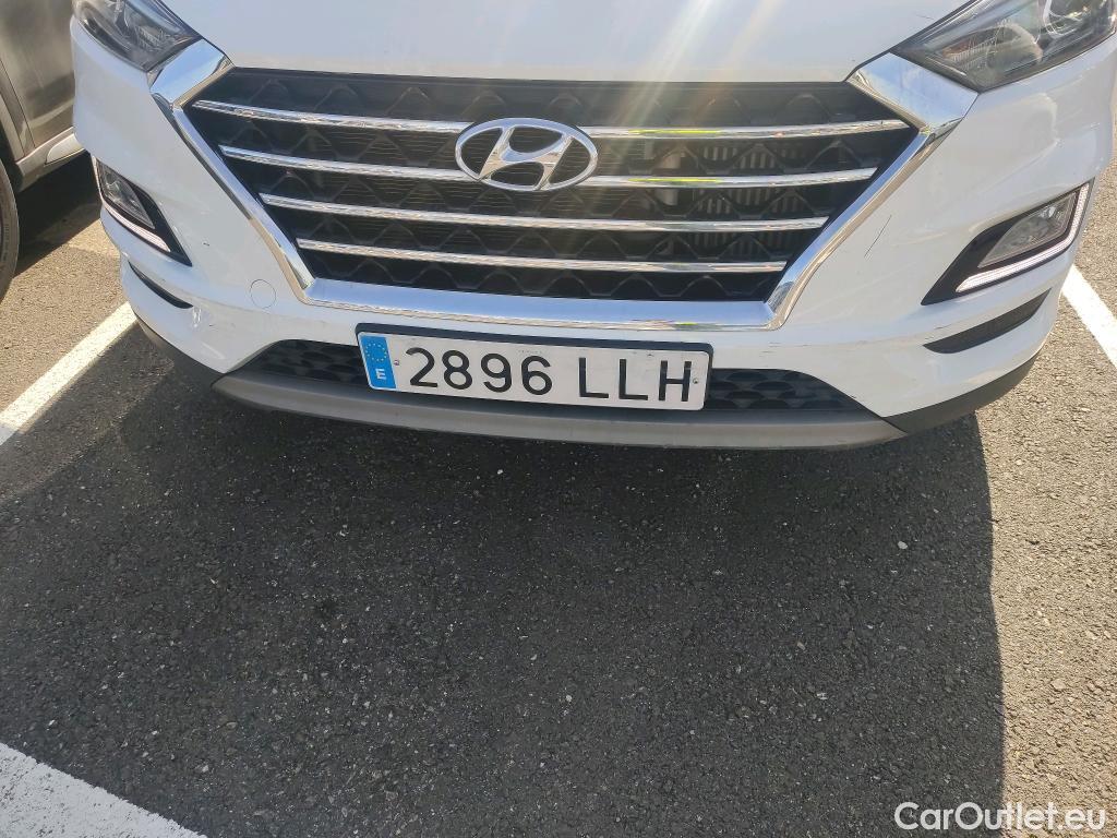  Hyundai  Tucson HYUNDAI  / 2018 / 5P / todoterreno 1.6 CRDI 85kW (116CV) 48V SLE 4X2(SP)(SL) #59