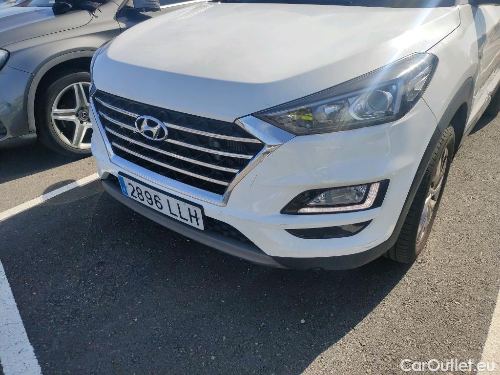 Hyundai  Tucson HYUNDAI  / 2018 / 5P / todoterreno 1.6 CRDI 85kW (116CV) 48V SLE 4X2(SP)(SL) #53