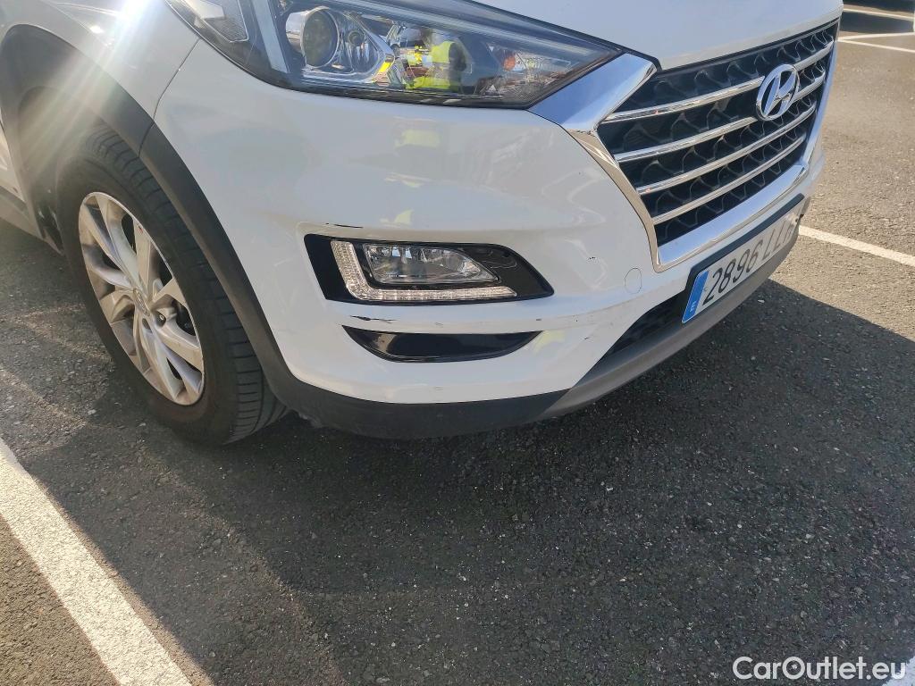  Hyundai  Tucson HYUNDAI  / 2018 / 5P / todoterreno 1.6 CRDI 85kW (116CV) 48V SLE 4X2(SP)(SL) #57