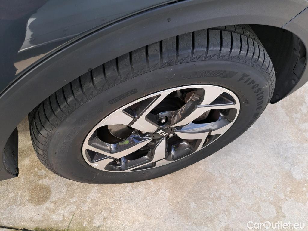  KIA  Sportage KIA  / 2018 / 5P / todoterreno 1.6 MHEV Drive Plus 100kW (136CV) 4x2 #5