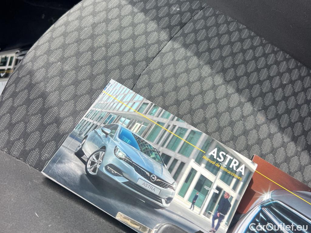  Opel  Astra OPEL  / 2019 / 5P / familiar 1.5D DVC 77kW (105CV) Edition ST #1