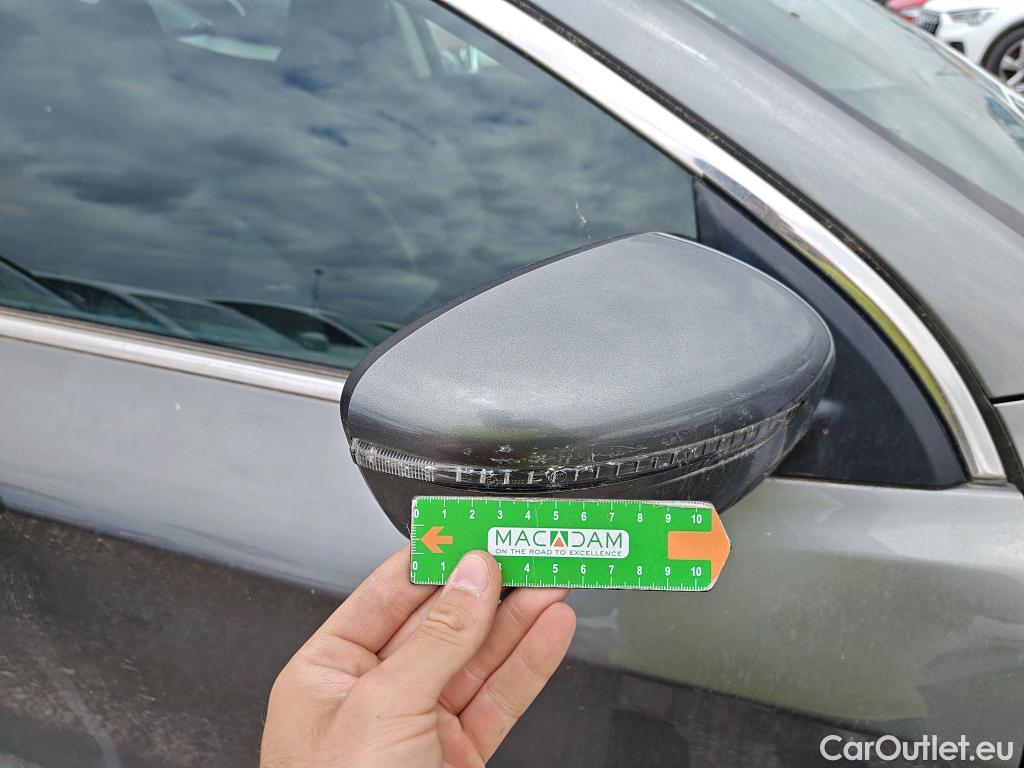  Nissan  Qashqai NISSAN  / 2017 / 5P / todoterreno DIG-T 103 kW (140 CV) E6D N-CONNECTA #38