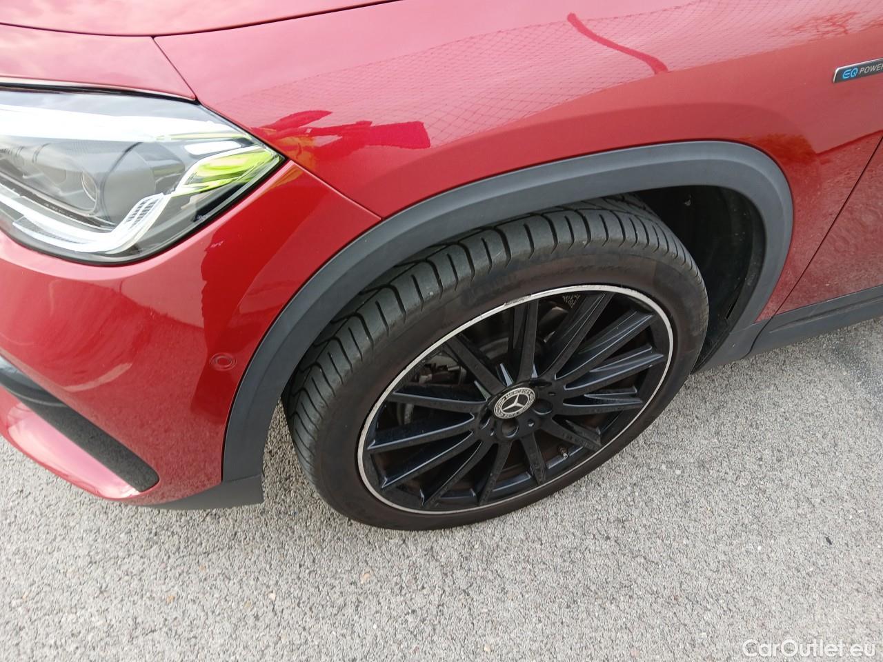  Mercedes  GLA Clase   250 e (247.786)AMG 1.3 AMG Line 220CV AT8 E6d #3