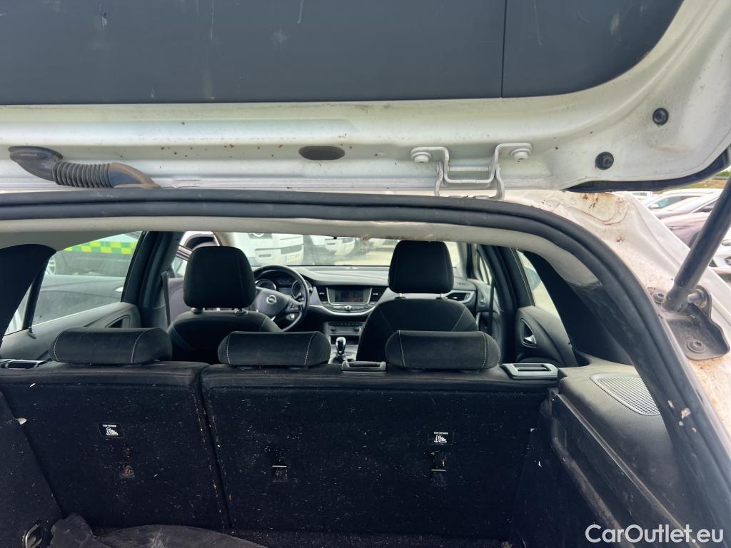  Opel  Astra OPEL  / 2019 / 5P / familiar 1.5D DVC 77kW (105CV) Edition ST #15