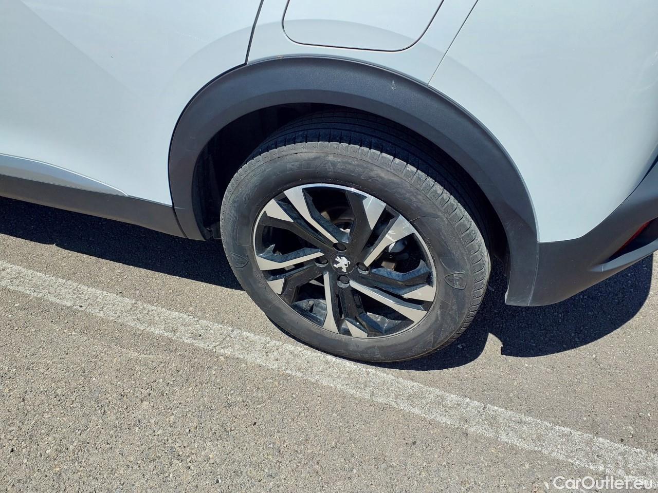  Peugeot  2008  Allure 1.5 HDi 110CV MT6 E6d #12